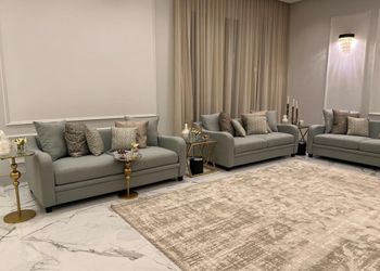 استراحة بمسطح اخضر ومجالس