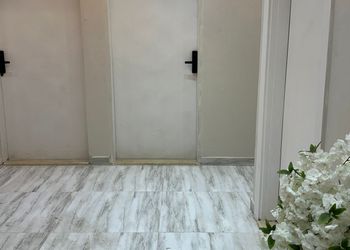 شقة بغرفة معيشة وغرفة نوم 