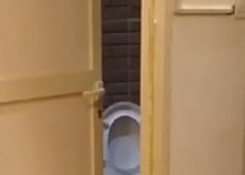 شاليه بألعاب مائية ومجلس