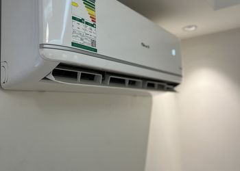 استديو بجلسة خارجية وسرير ماستر