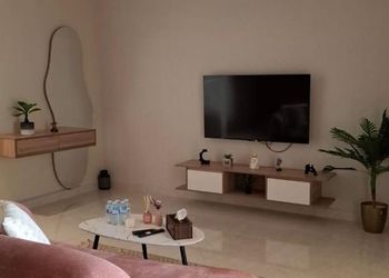 استديو بسرير ماستر وجلسة جانبية 