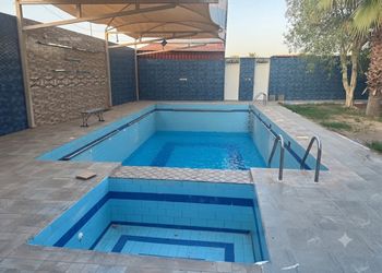 شاليه بمجلس وفناء خارجي