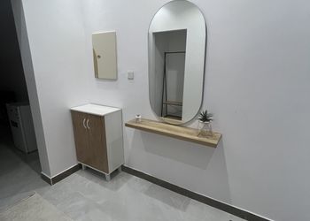 استديو ماستر وجلسة جانبية