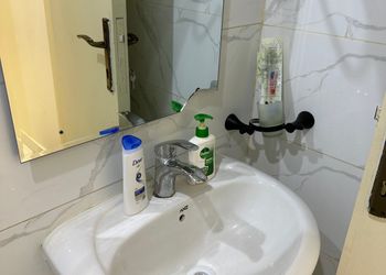 شقة انيقة بصالة وغرفة نوم