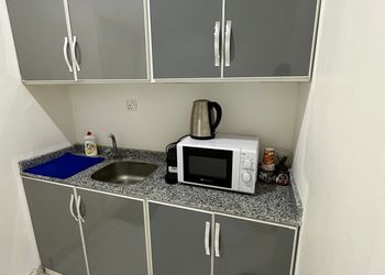 استديو هادئ بسرير ماستر
