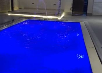 استراحة بمسبح