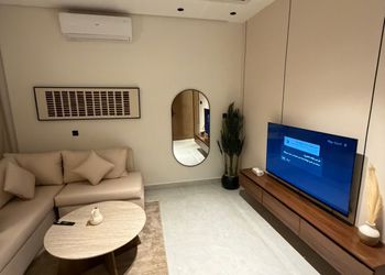 استديو بدخول ذاتي وتصميم عصري