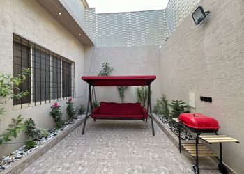 شاليه بمسبح داخلي ومجالس انيقة