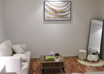 استديو بسرير ماستر وجلسة 