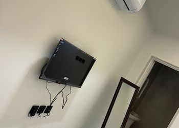 شاليه بمسبح 
