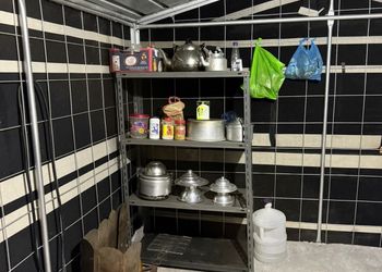 مخيم بجلسة خارجية وبيت شعر 