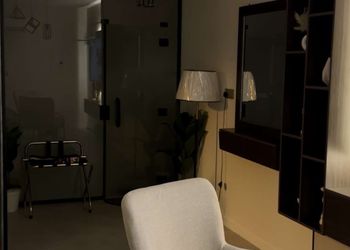استديو بسرير ماستر وجلسة جانبية
