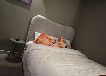 استديو هادئ بسرير ماستر 