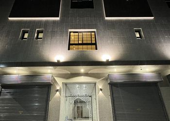 استديو بسرير ماستر وجلسة جانبية 