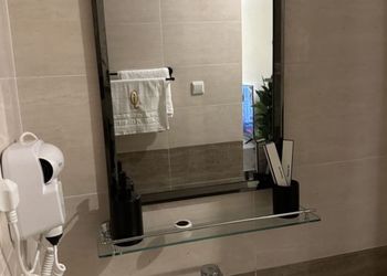 استديو بسرير ماستر وجلسة جانبية 