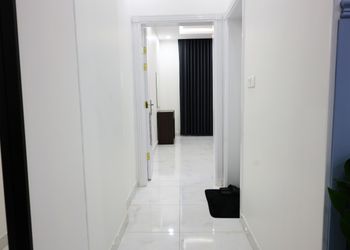 استديو بسرير ماستر وجلسه جانبيه