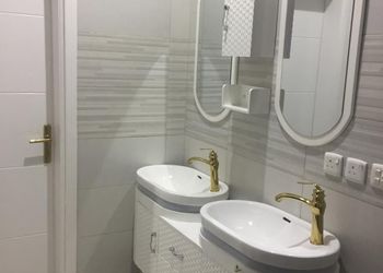 استراحة بمجلس ومسبح خارجي 