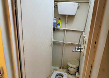 استديو بسرير ماستر وأثاث مريح 
