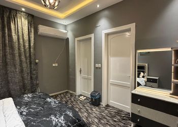 استديو هادئ بسرير ماستر 