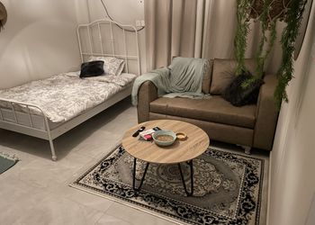 استديو هادئ بسرير ماستر 