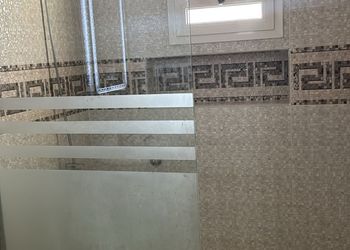استديو بسرير ماستر وجلسة 