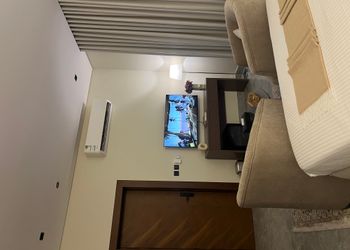 استديو بسرير ماستر وجلسة جانبية 