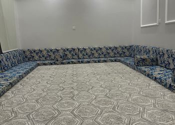 استراحة بمسطح اخضر وجلسه خارجيه