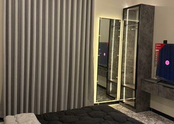 استديو هادئ بسرير ماستر 