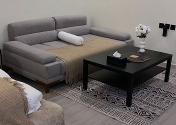 استديو بسرير ماستر وجلسه جانبيه
