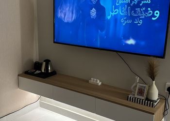 استديو بدخول ذاتي وتصميم هادئ 