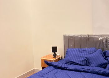 استديو بسرير ماستر 