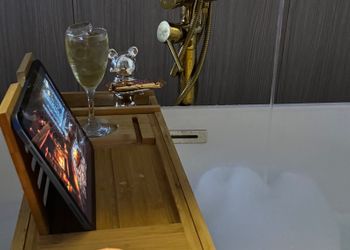 استديو هادئ بسرير ماستر 