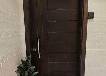 استديو بسرير ماستر وجلسة جانبية 