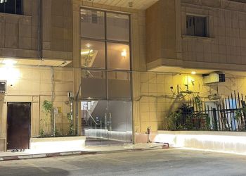 شقة بصالة وغرفتين نوم دخول ذاتي 