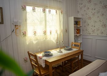 شقة بدخول ذاتي وتصميم أنيق 