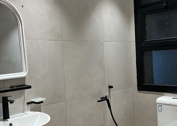 شقة بغرفة نوم مريحة وتصميم أنيق 
