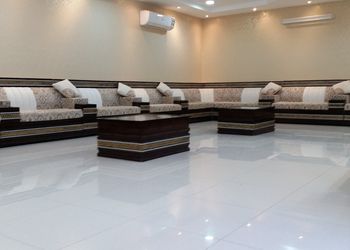 شاليه بملعب كرة قدم