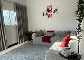 استديو بدخول ذاتي وسرير مريح 