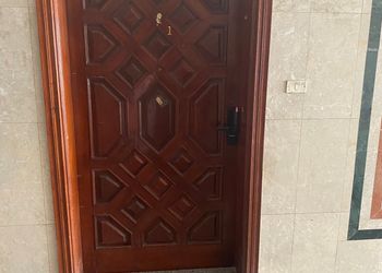 استديو بدخول ذاتي 