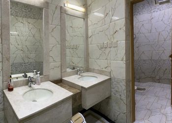 استراحة بألعاب أطفال ومسبح