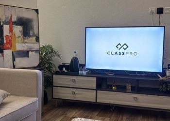 استديو بسرير ماستر وجلسة جانبية