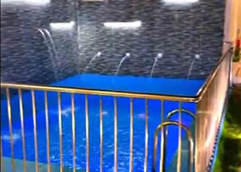 شاليه بمسبح وجلسه خارجيه