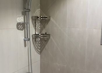 شاليه بمسبح خارجي وجلسة خارجية 