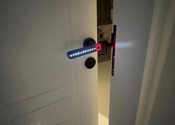 استديو بسرير ماستر 