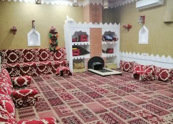 استراحة بجلسة خارجية ومسطح اخضر