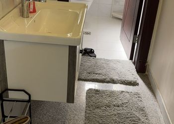 استديو بسرير ماستر وجلسه جانبيه