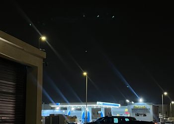 شقة بغرفتين نوم وصالة 