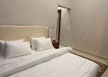 شقة من غرفتين نوم بدخول ذاتي 