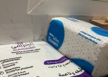 استديو بسرير ماستر وجلسة جانبية 