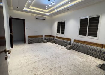 استراحة ببيت شعر ملكي ومجلس 